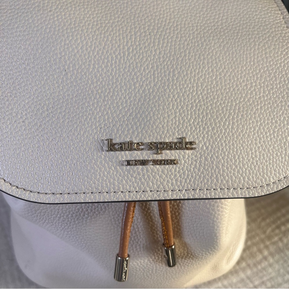 Kate Spade New York Medium Pebbled Leather Backpack Flap Cinch Gold Hardware - Picture 5 of 16